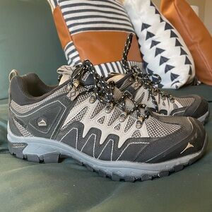 Men’s Pacific Mountain Hiking Shoes